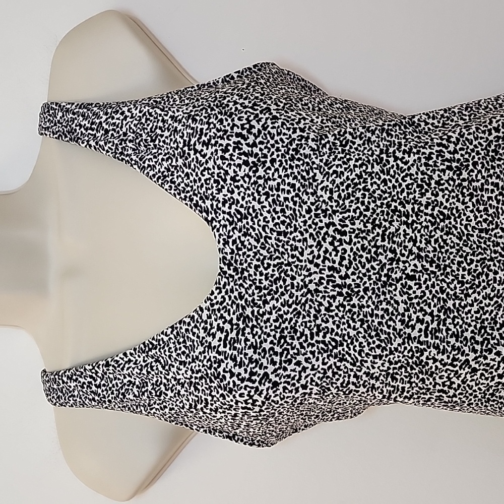 Athleta One Piece Swimsuit Medium M Black White Seychelles Jacquard Vneck - Picture 4 of 16